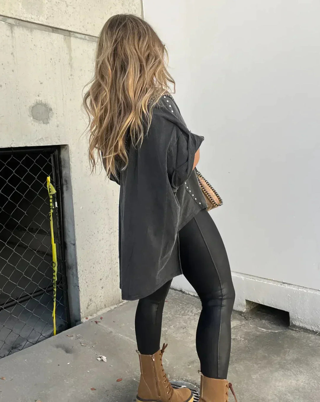 EB | Oversized Nieten T-Shirt
