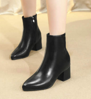 EB | Stilvolle Silberne Stiefeletten
