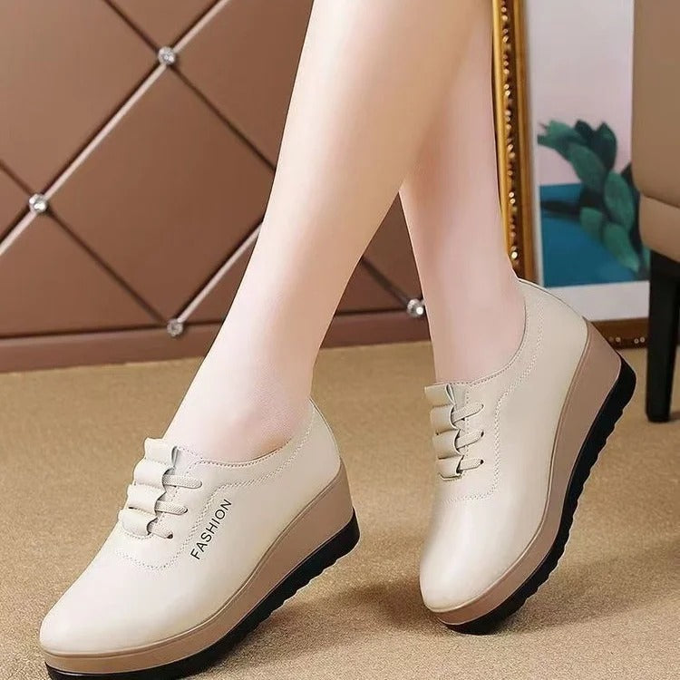Rutschfeste und strapazierfähige Damen-Keilschuhe aus Leder EB EB