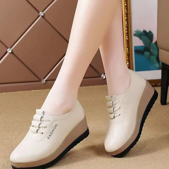Rutschfeste und strapazierfähige Damen-Keilschuhe aus Leder EB EB