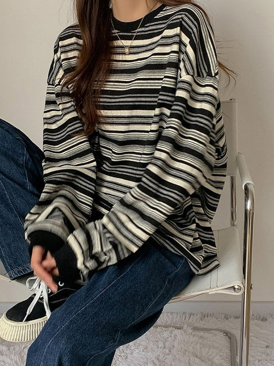 EB | Oversized Pullover mit Rundhalsausschnitt Und Streifen