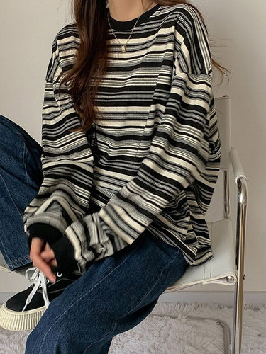 EB | Oversized Pullover mit Rundhalsausschnitt Und Streifen