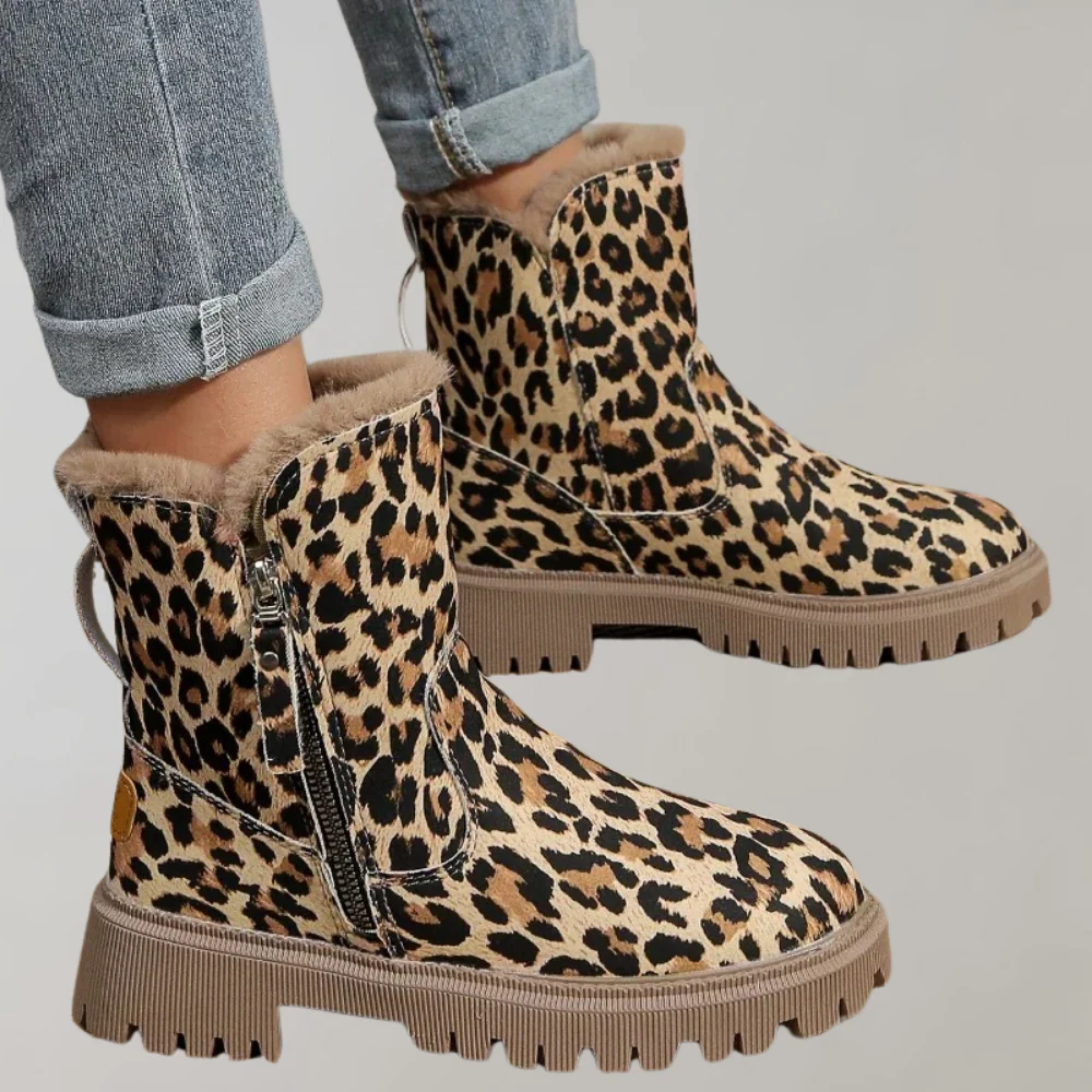 EB | Knöchelhigh-Stiefel – Plüschfutter – Seitenreißverschluss – Robuste Sohle – Gemusterte Außenseite