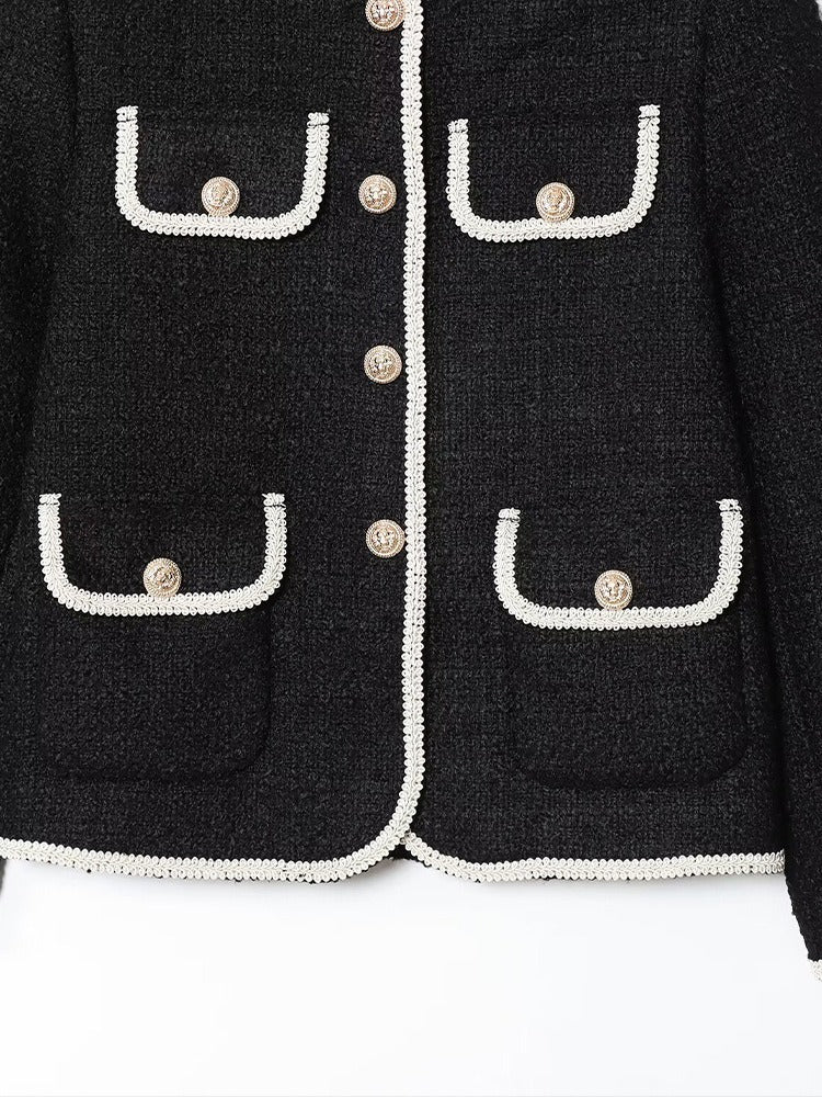 EB | Kurze Jacke für Damen mit dekorativen Knöpfen Alida