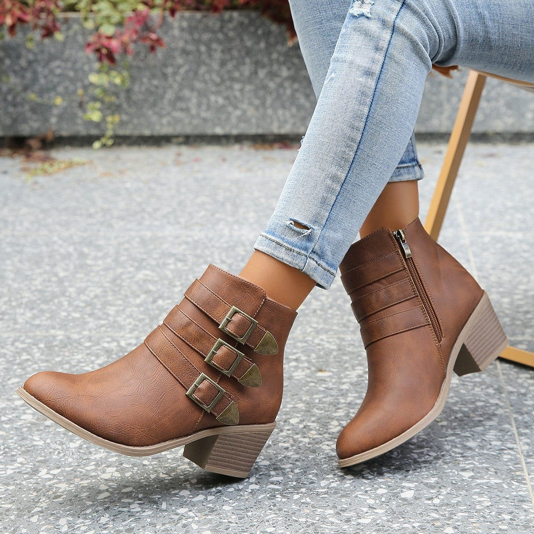 EB | Stiefeletten strukturiert Passform Blockabsatz Vintage Schnallendetails