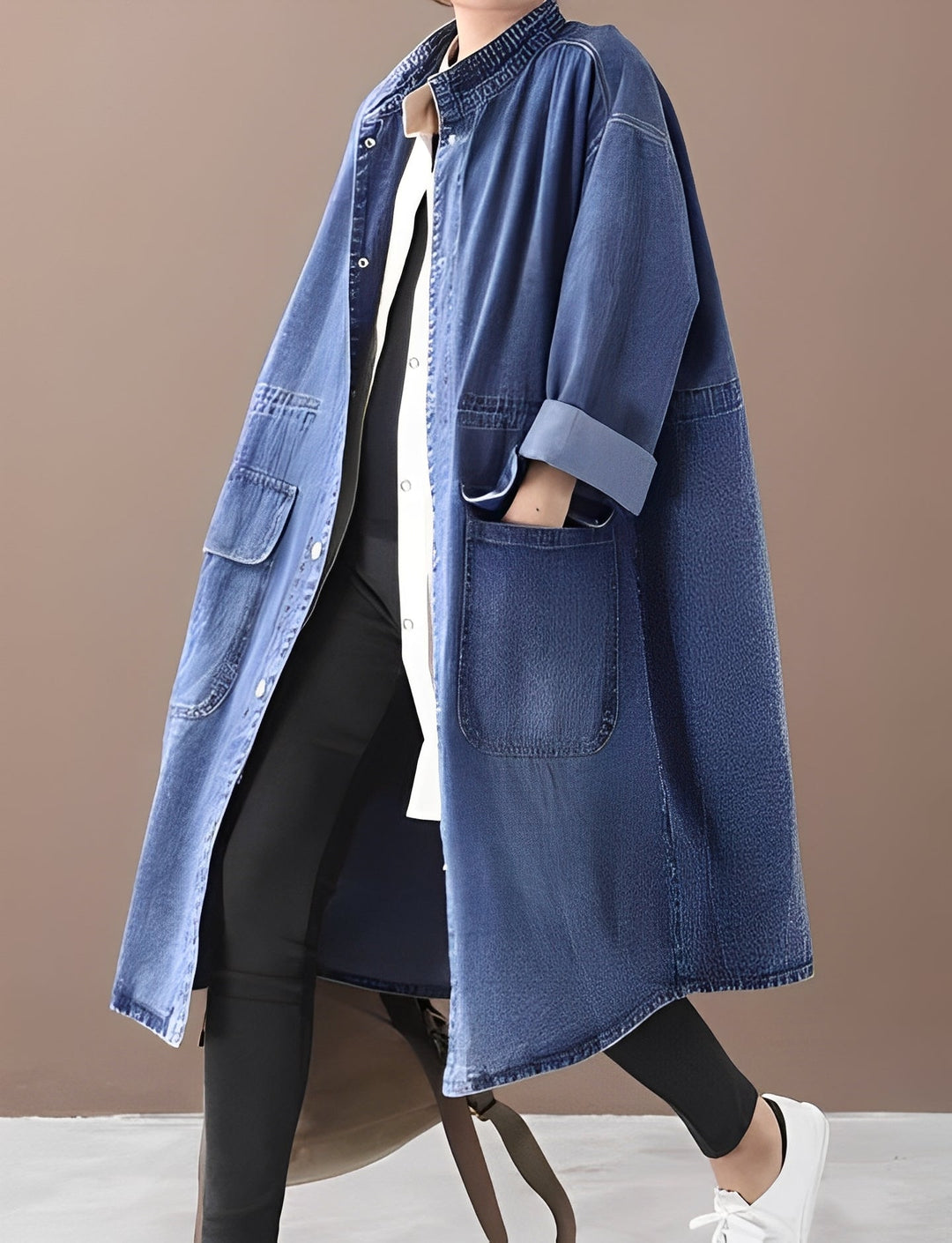 EB | Damenjeansjacke im legeren Stil mit Stehkragen