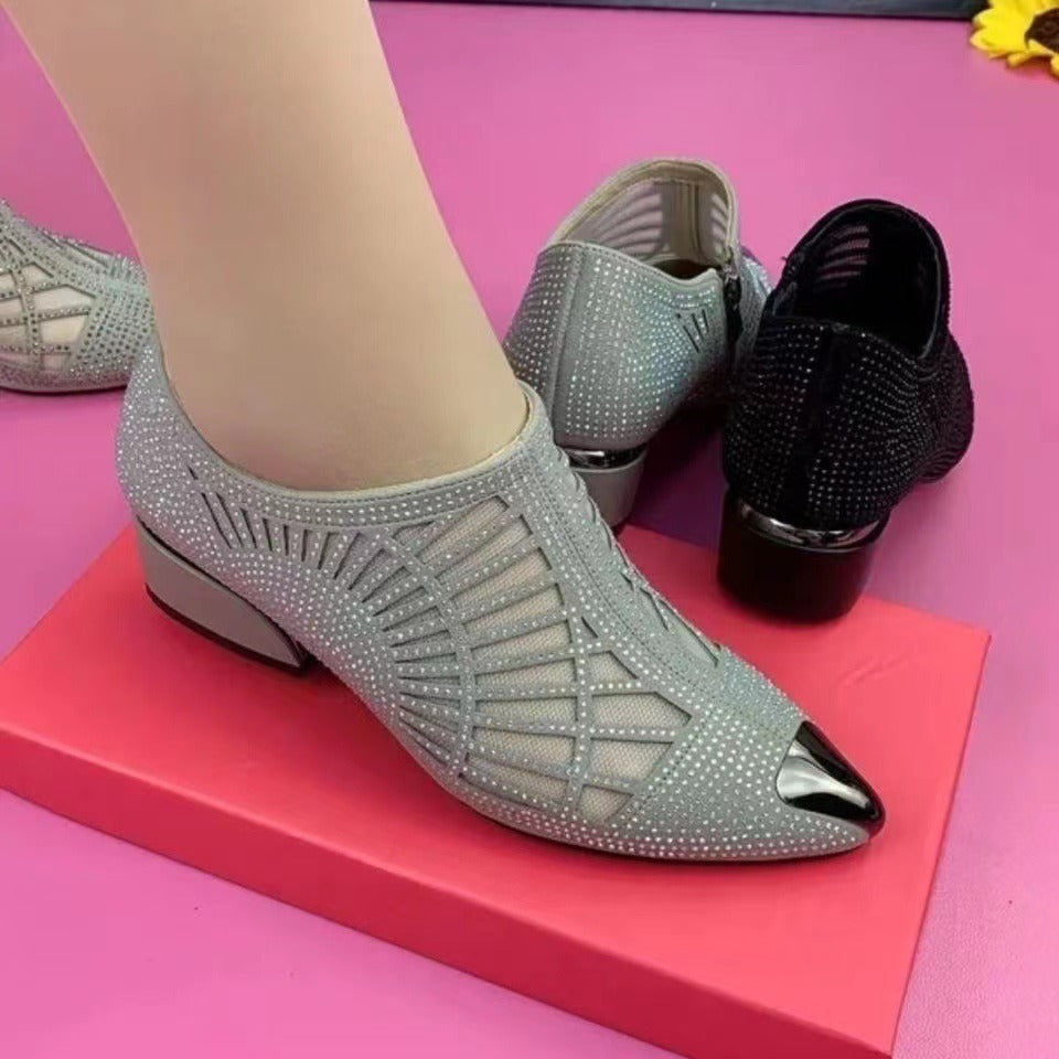 Stilvolle Schuhe mit Mesh und klobigem Absatz EB EB