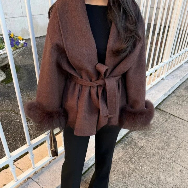 EB | Damen-Wollmantel mit weiten Ärmeln und Teddy-Puffern Carmela