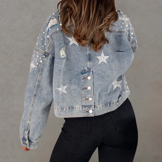 EB | Denimjacke Übergröße Passform Kurze Länge Nieten und Used Design