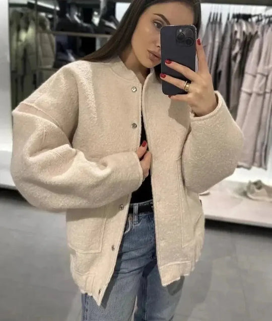 EB | Übergröße Schnitt Minimalistische Teddyjacke