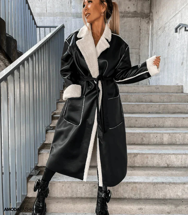 EB | Aus Leder und Fleece mit Schnürsenkeln