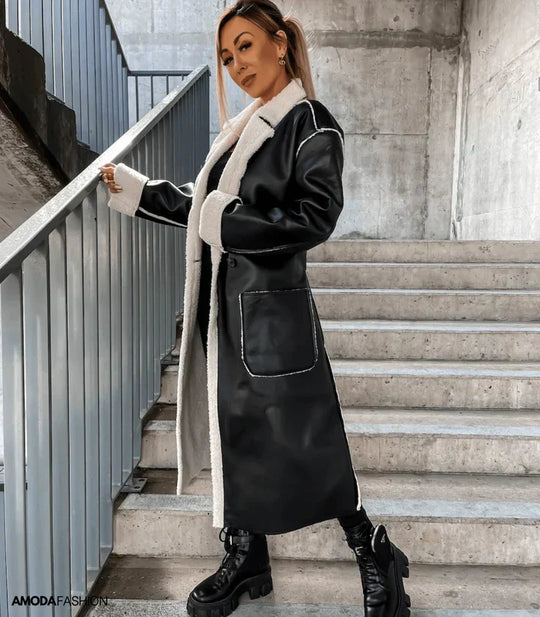 EB | Aus Leder und Fleece mit Schnürsenkeln