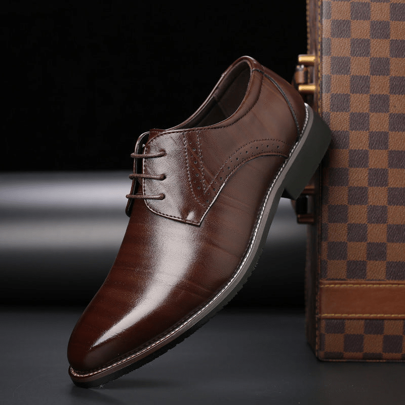 EB | Stilvolle Herren Schuhe Schnürschuhe mit Brogue Details