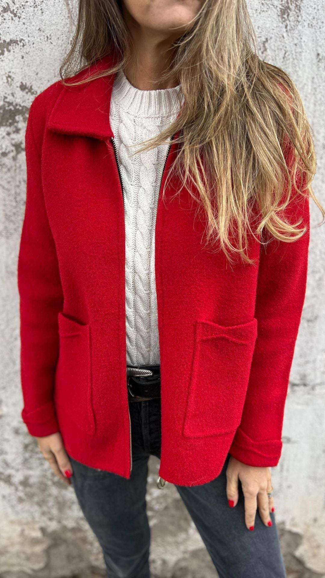 EB | Zeitlose Strickjacke