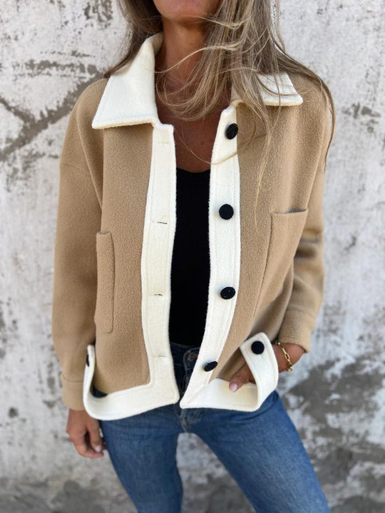 EB | Kurze Jacke mit Kontrastkanten Moderner Schnitt Zeitloses Design