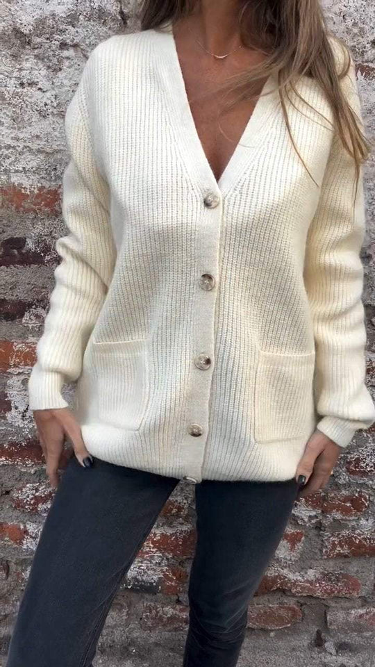 EB | Strickjacke mit Knöpfen Weicher Komfort Zeitloses Design