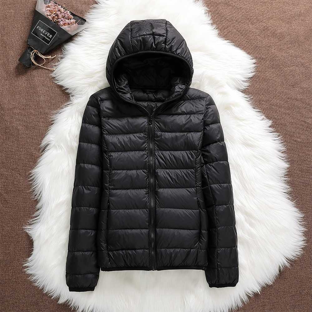 EB | Daunenjacke mit Kapuze für Damen