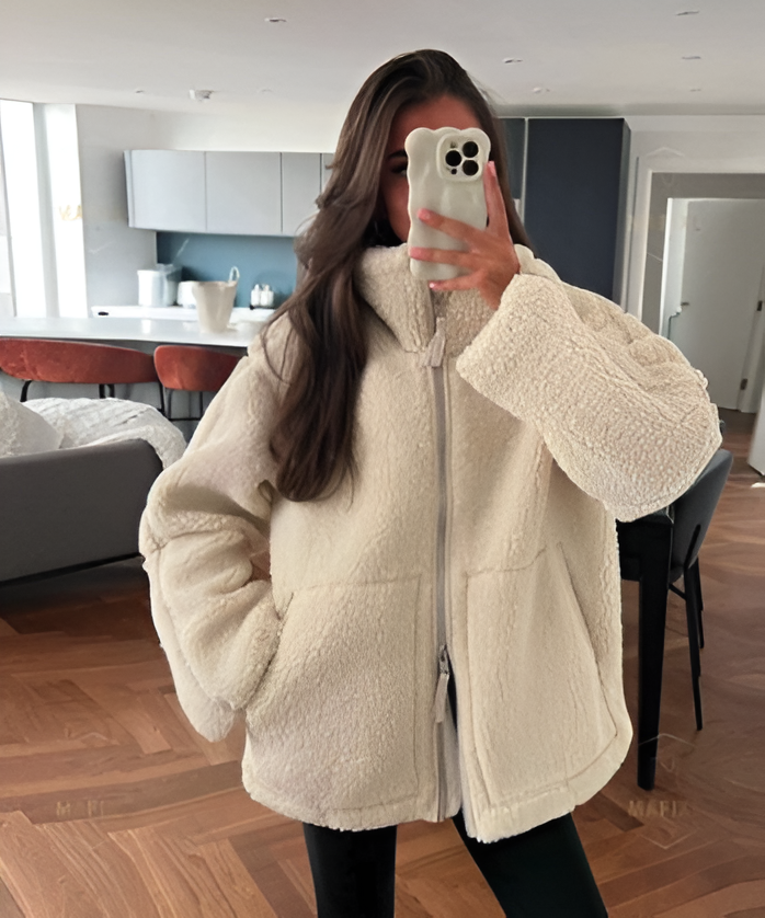 EB | Teddyjacke In Cremeweiß