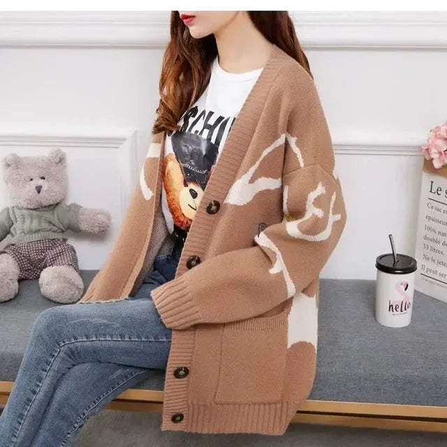EB | Strickjacke mit Verspieltem Druck und Knopfverschluss