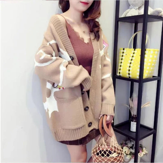EB | Strickjacke mit Verspieltem Druck und Knopfverschluss