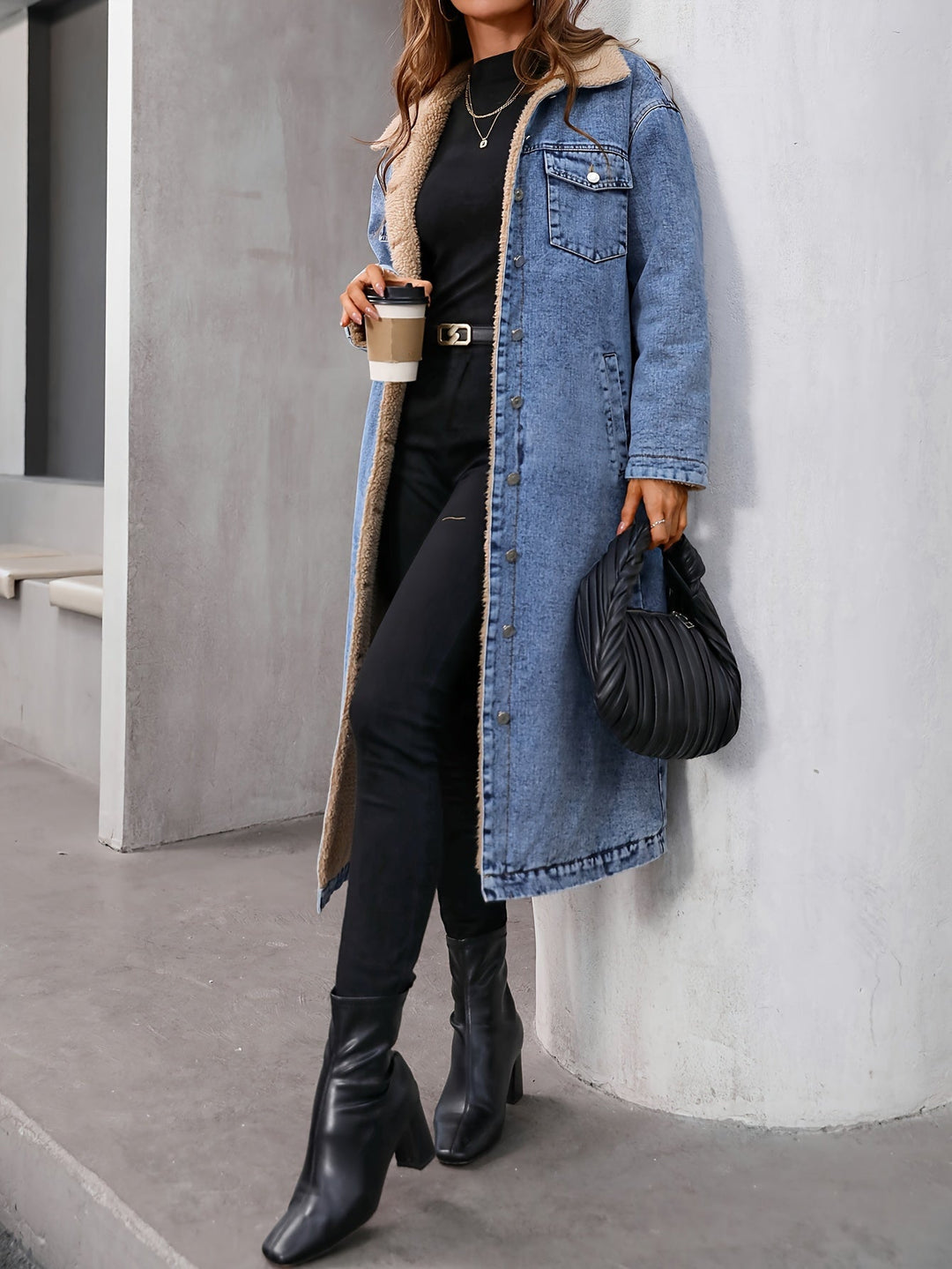 EB | Gepolsterte gewaschene blaue Jeansjacke