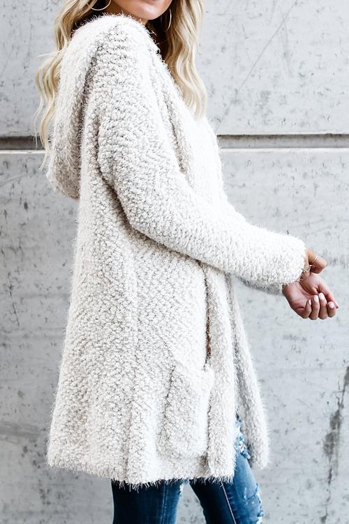 EB | Kapuzen-Strickjacke