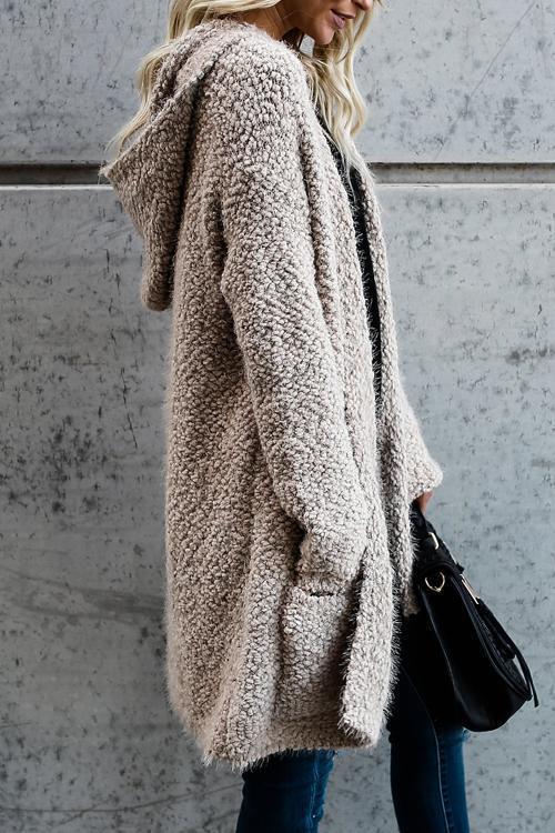 EB | Kapuzen-Strickjacke