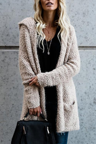 EB | Kapuzen-Strickjacke