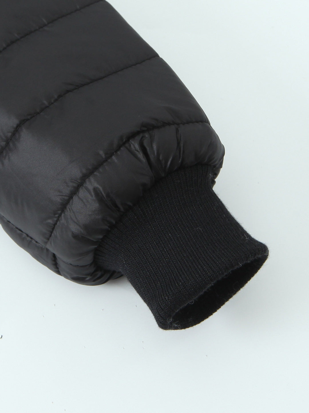 EB | Gefütterte Damen Kapuzenjacke In Einfarbigem Design