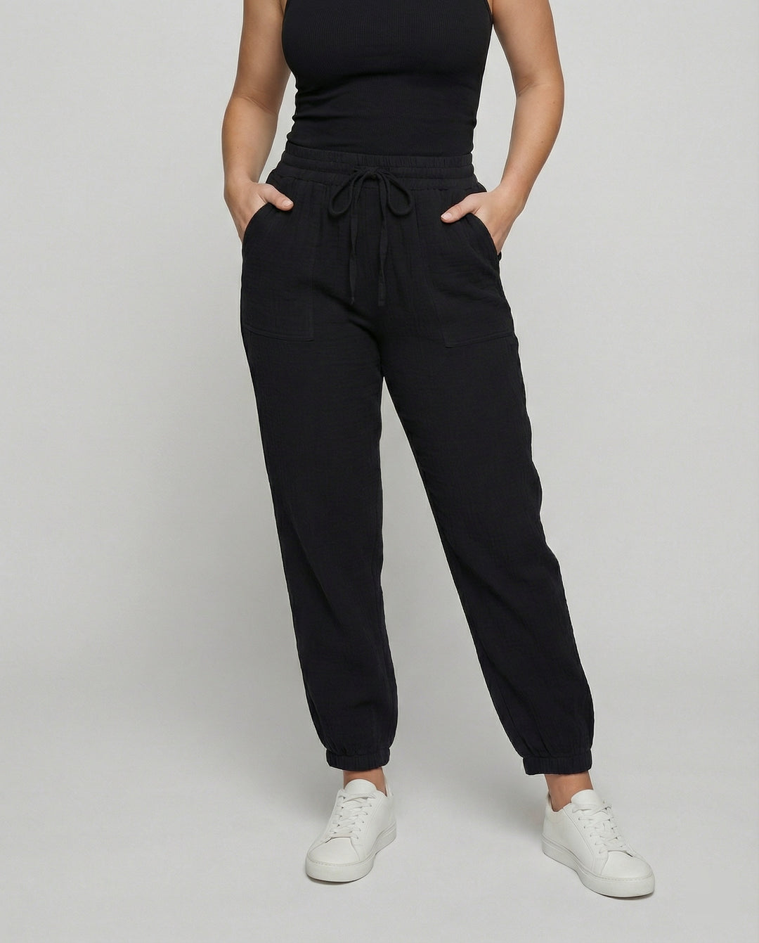 Damen luftige Freizeithose mit elastischem Bund und seitlichen Taschen EB