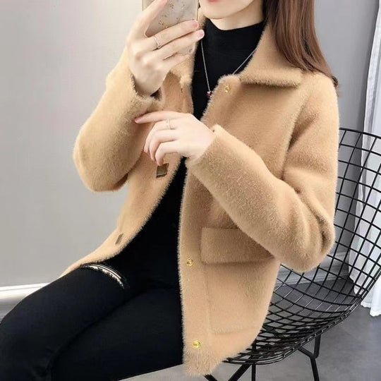 EB | Luxuriöse Kunstpelzjacke - Iqra Damenmode