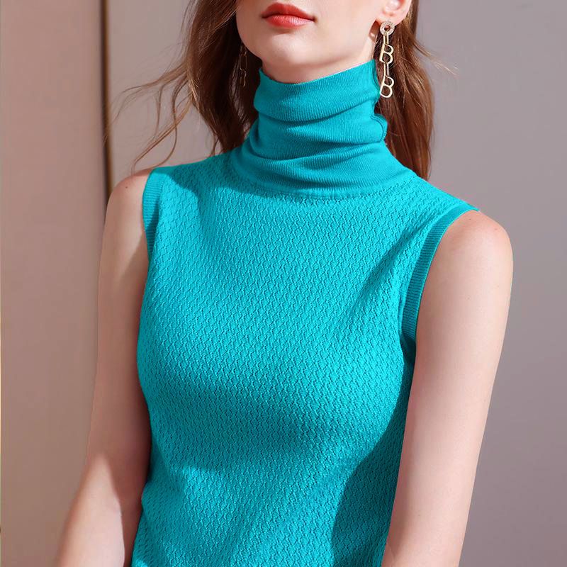 EB |  Gemütlicher hochgeschlossener ärmelloser Pullover