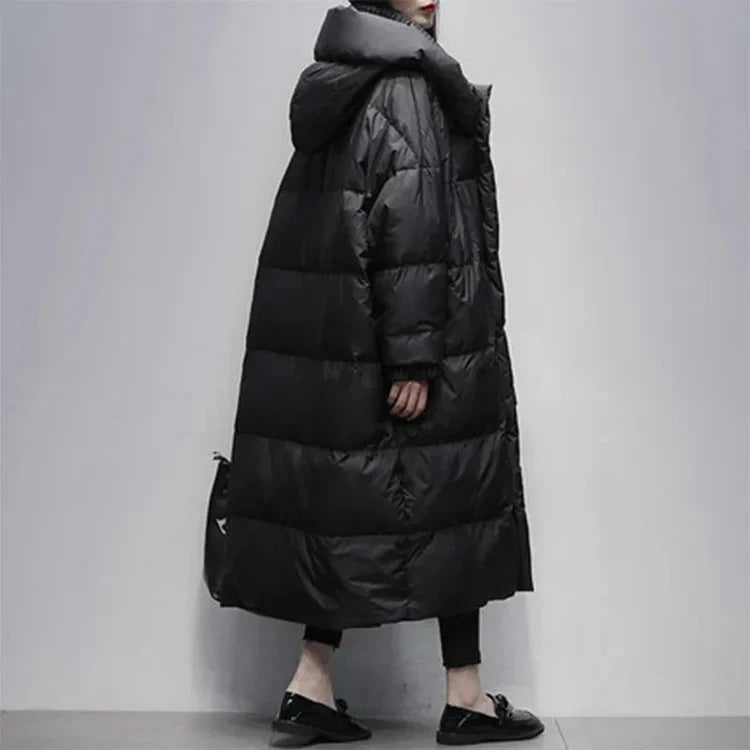 EB | Lange Pufferjacke mit Daunenumhang