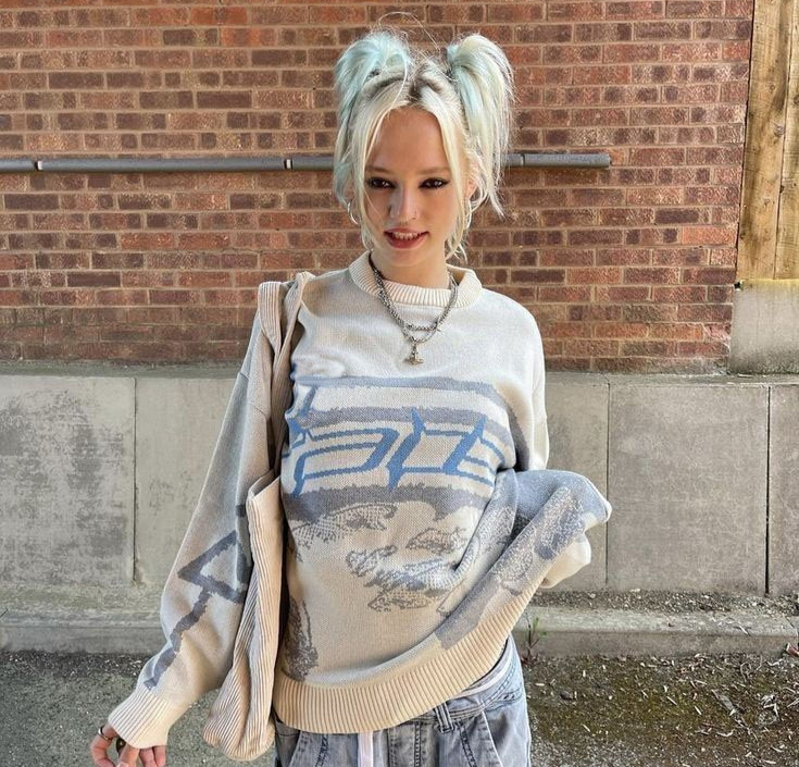 EB | Ein Trendiger Streetwear-Strick für Einen Mutigen Look