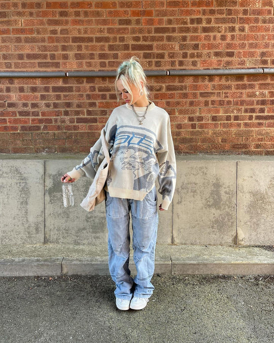 EB | Ein Trendiger Streetwear-Strick für Einen Mutigen Look