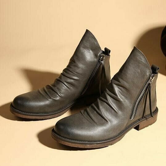 EB | Moderne Stiefel Im Lässigen Stil