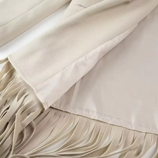 EB | Quasten Blends Mantel