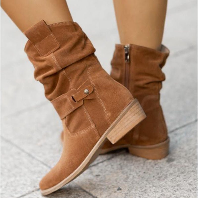 EB | Knielange Winterstiefel mit Absatz