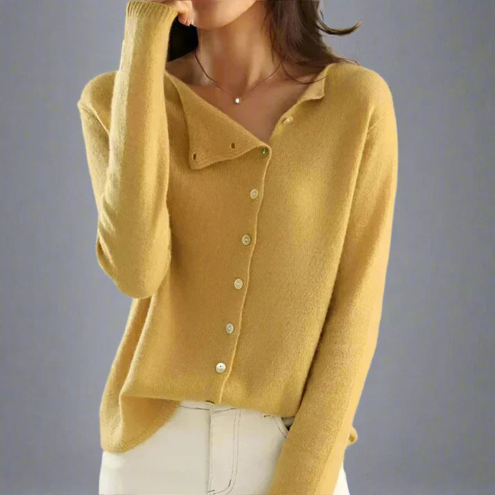 EB | Cardigan mit asymmetrischem Knopfdesign