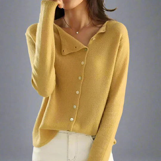 EB | Cardigan mit asymmetrischem Knopfdesign