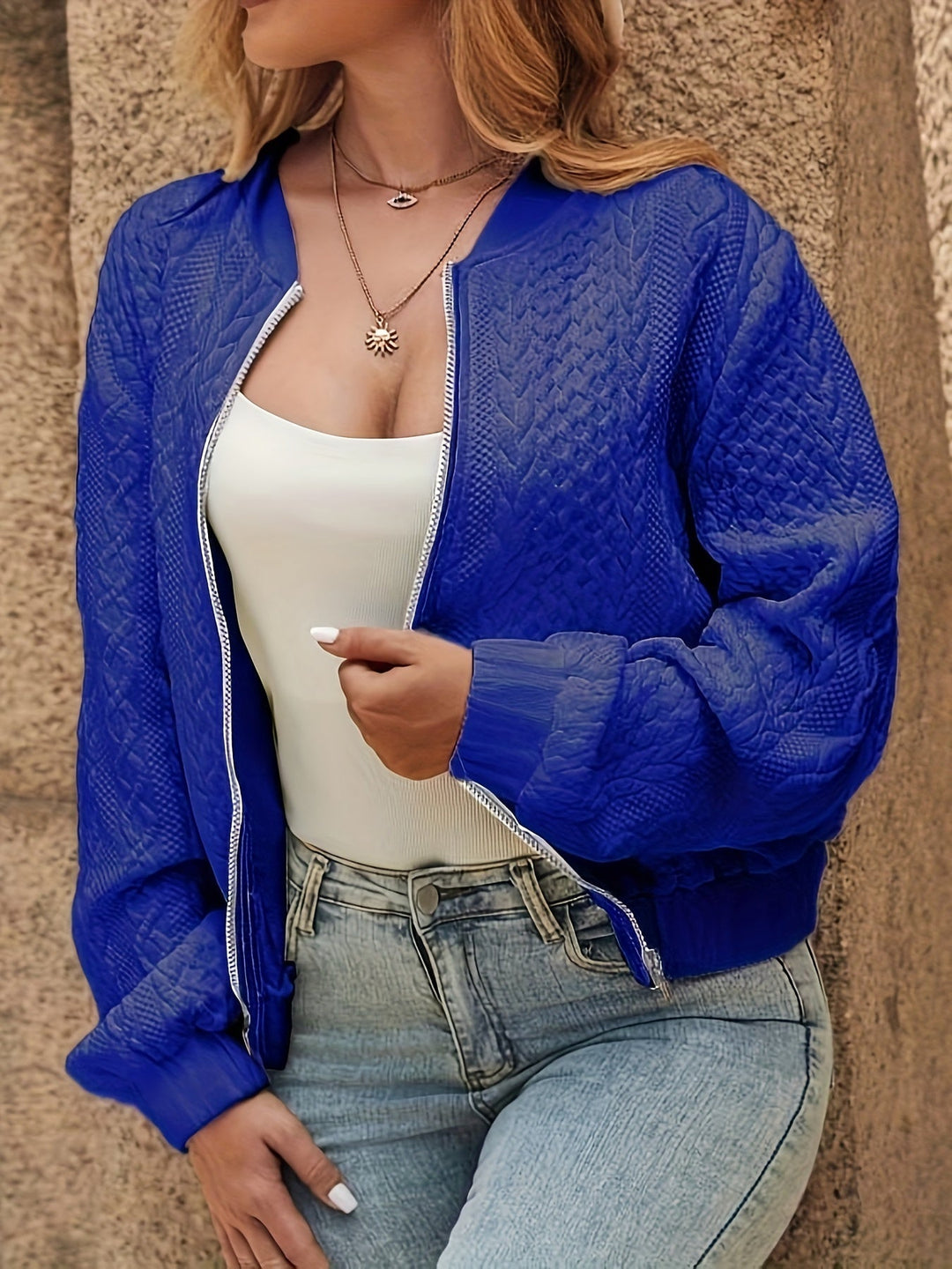 EB | Texturierte Bomberjacke