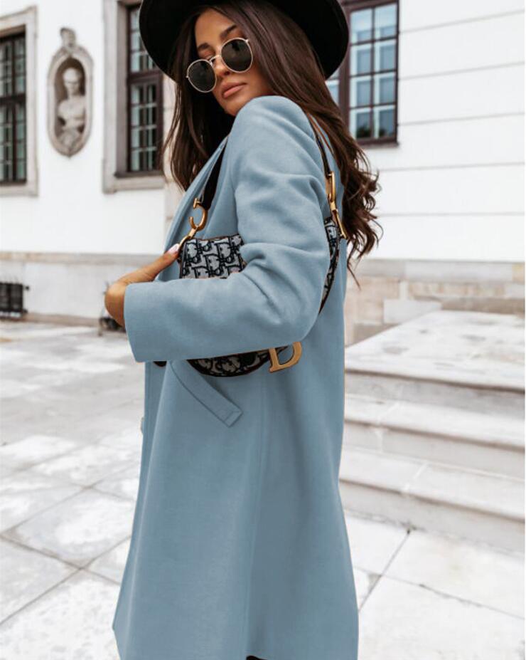 EB | The List Burgunder Mantel