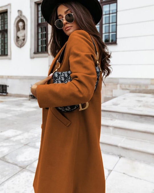 EB | The List Burgunder Mantel