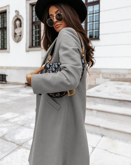 EB | The List Burgunder Mantel
