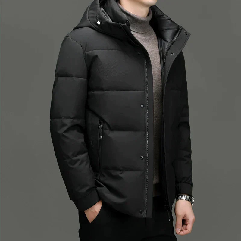 EB | Gepolsterte Herrenjacke mit Kapuze