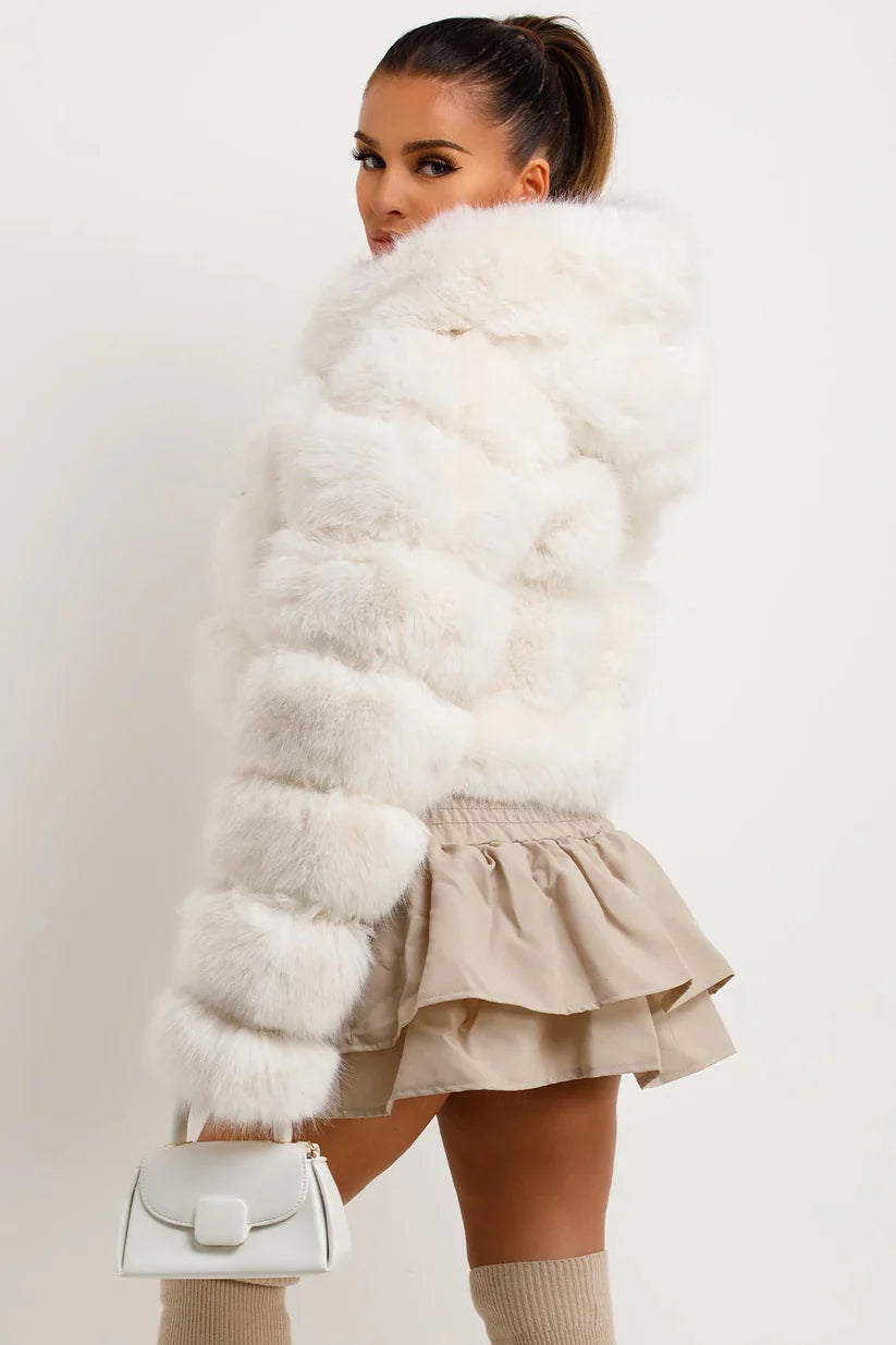 EB | Eleganter Wintermantel