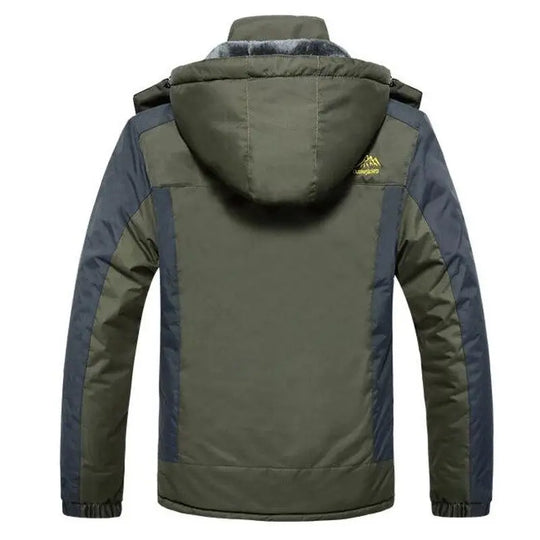 EB | Windjacke: Winterliche Eleganz Neu Definiert