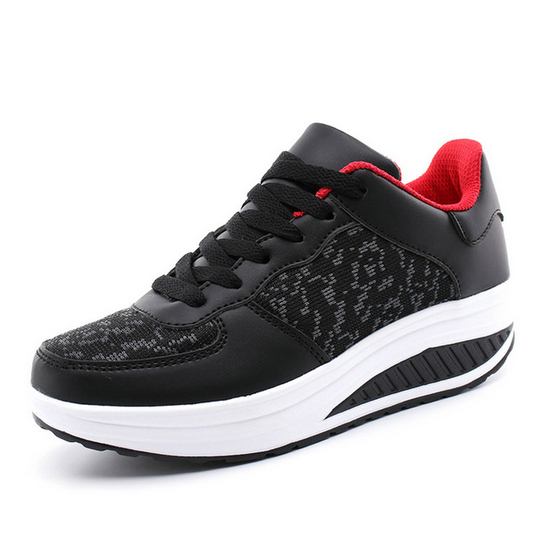 Schwarzer LederSneaker EB