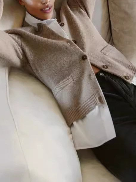 EB | Pullover mit Knöpfen Und Auslaufenden Ärmeln