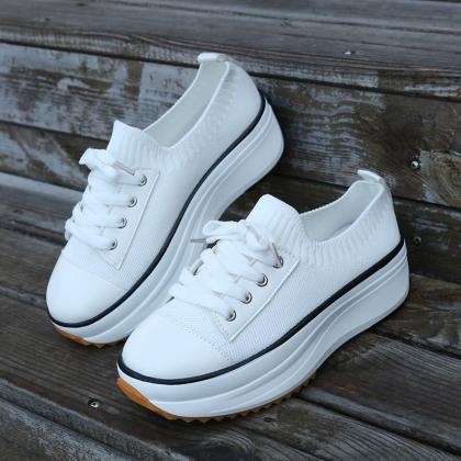 SchwarzWeißer Chunky Sneaker EB